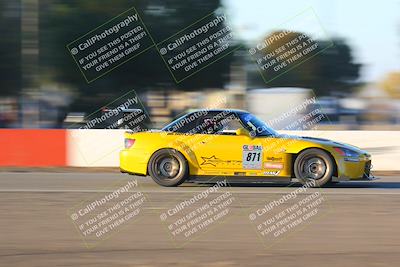 media/Nov-13-2022-GTA Finals Buttonwillow (Sun) [[d9378ae8d1]]/Group 1/Sunset (355pm)/